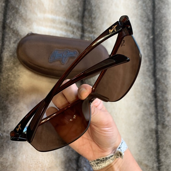 { Maui Jim } Hot Sands Polarized Sunglasses - Picture 4 of 7